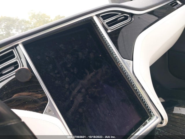 Tesla Model S 60/75 2017 5YJSA1E13HF181542 Image 7