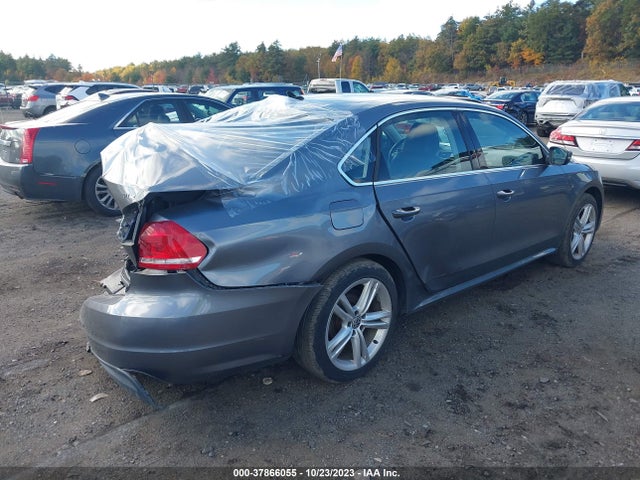 1VWBN7A37EC098362 Volkswagen Passat Tdi Se W/sunroof