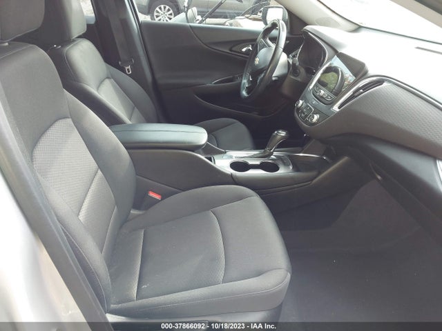 Chevrolet MALIBU LT 2018 1G1ZD5ST8JF117414 Image 5
