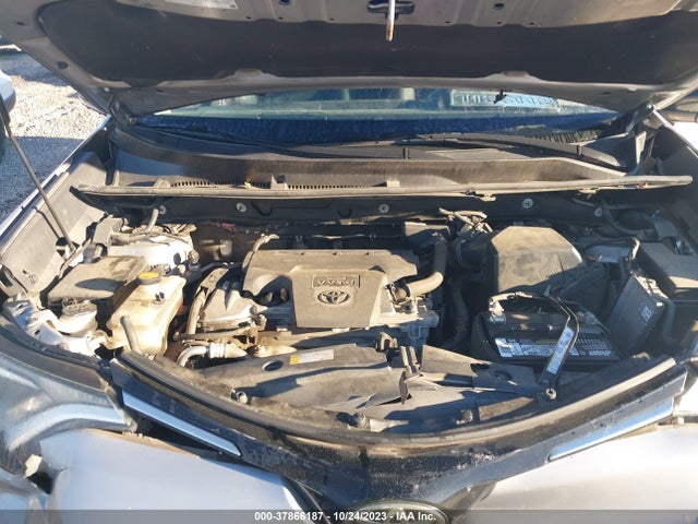 Toyota RAV4 LE 2017 2T3BFREV4HW607638 Image 10