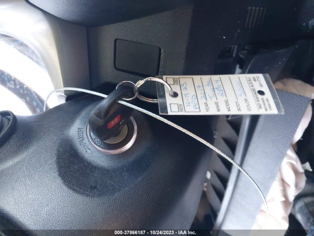 Toyota RAV4 LE 2017 2T3BFREV4HW607638 Image 11