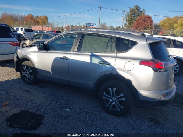 Toyota RAV4 LE 2017 2T3BFREV4HW607638 Image 14