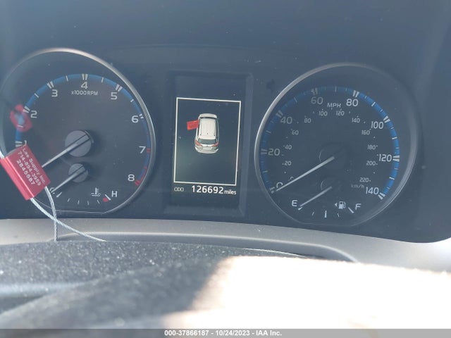 Toyota RAV4 LE 2017 2T3BFREV4HW607638 Image 7