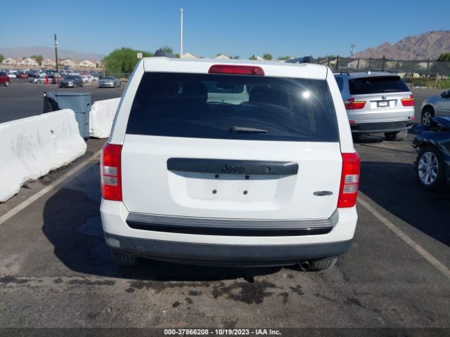 1C4NJPBA2FD139484 Jeep Patriot Sport