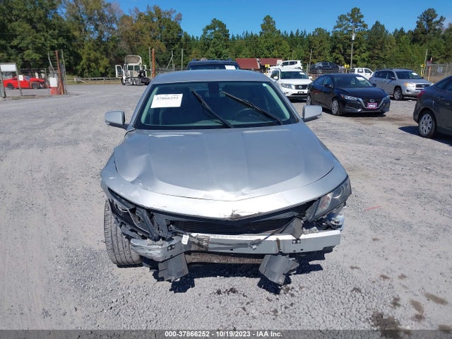 Chevrolet IMPALA LT 2018 2G1105S31J9116848 Image 13