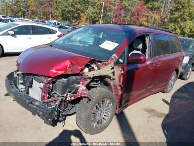5TDYZ3DC2KS015842 Toyota Sienna Xle 8 Passenger
