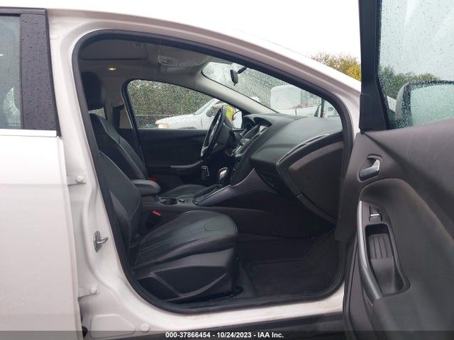 2014 FORD FOCUS VIN: 1FADP3N25EL254128