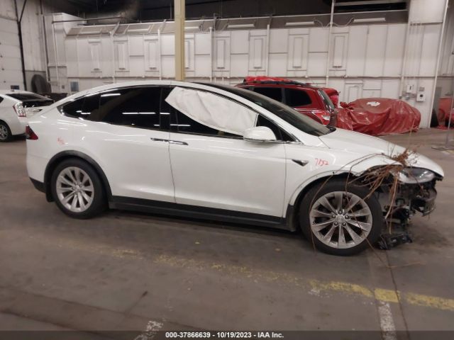 5YJXCBE26LF240316 Tesla Model X Long Range Dual Motor All-wheel Drive/long Range Plus Dual Motor All-wheel Drive