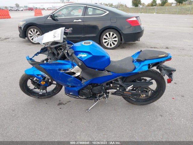 Kawasaki EX400 2018 JKAEXKH12JDA13575 Image 9