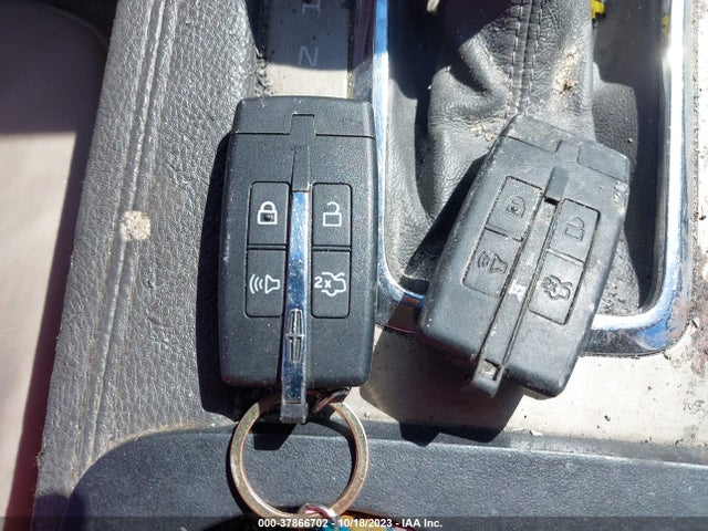 2010 LINCOLN MKT VIN: 2LMHJ5FR9ABJ06093