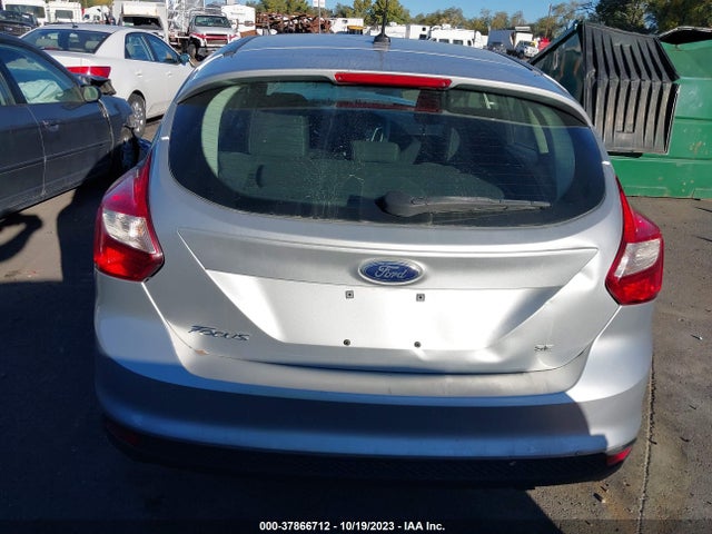 Ford FOCUS SE 2014 1FADP3K26EL255292 Image 15