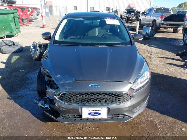 Ford FOCUS SE 2016 1FADP3F21GL346287 Image 12