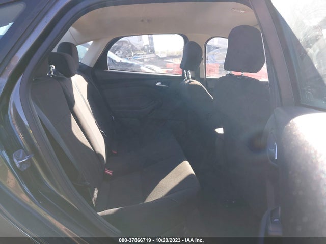 Ford FOCUS SE 2016 1FADP3F21GL346287 Image 8