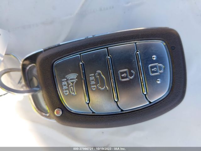KM8J3CAL1MU410824 Hyundai Tucson Sport