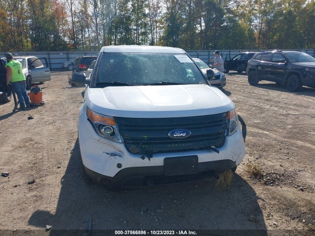 Ford Utility Police Interceptor 2015 1FM5K8AR6FGC26857 Image 12
