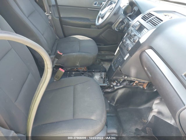Ford Utility Police Interceptor 2015 1FM5K8AR6FGC26857 Image 5