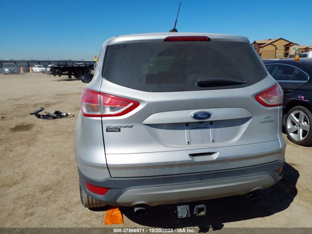 1FMCU0G94GUB16242 Ford ESCAPE SE