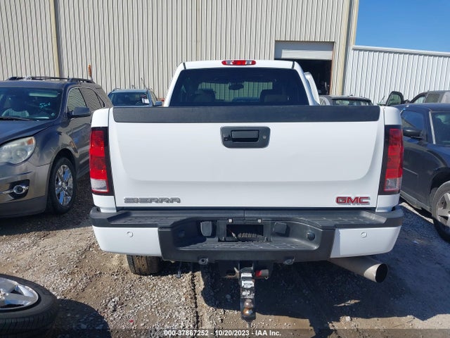 2013 GMC SIERRA 2500HD DENALI VIN: 1GT125E80DF115484