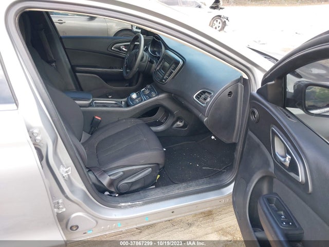 Chrysler 200 Limited 2015 1C3CCCAB9FN574067 Image 5