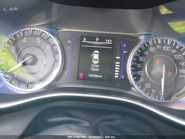 Chrysler 200 Limited 2015 1C3CCCAB9FN574067 Image 7
