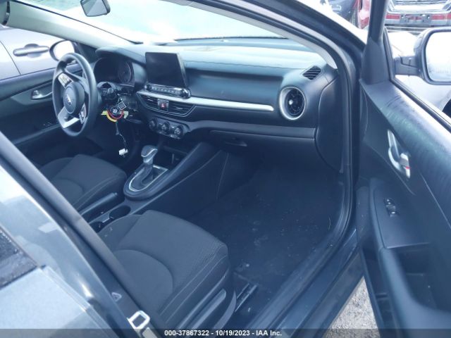 3KPF24AD5ME316407 KIA Forte Lxs