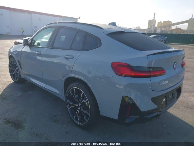 BMW X4 M 2023 5YM23EC08P9P27702 Image 3