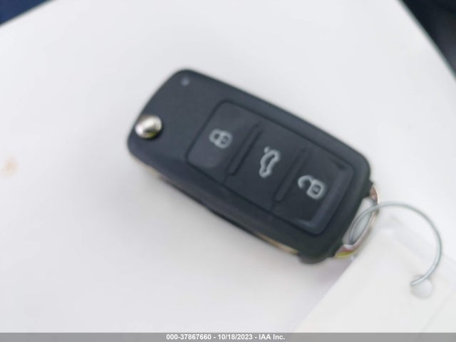 3VWD17AJ6EM261858 Volkswagen Jetta Sedan Se
