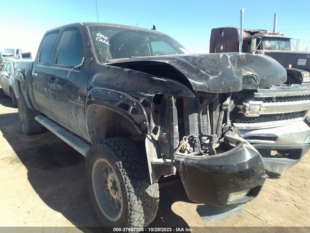 2011 CHEVROLET SILVERADO 1500 LT VIN: 3GCPKSE32BG152853