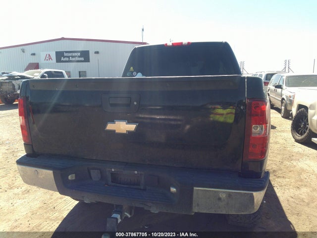 2011 CHEVROLET SILVERADO 1500 LT VIN: 3GCPKSE32BG152853