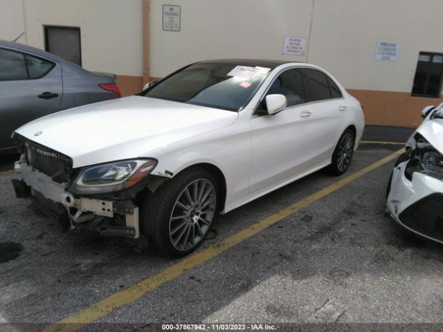 55SWF4JB4HU218602 Mercedes-Benz C-class C 300