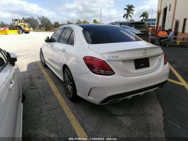 55SWF4JB4HU218602 Mercedes-Benz C-class C 300