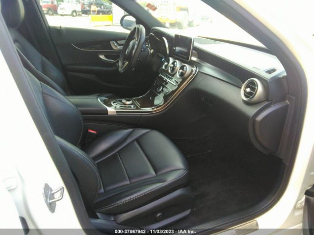 55SWF4JB4HU218602 Mercedes-Benz C-class C 300