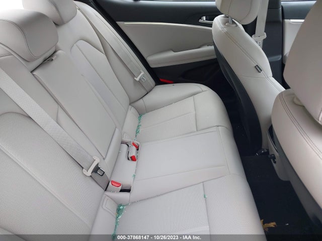 Genesis G70 2.0T 2023 KMTG34TA2PU129282 Image 8