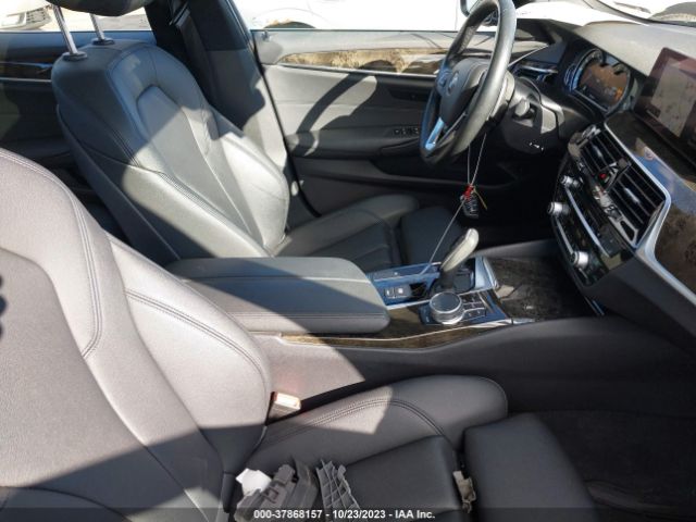WBAJA7C5XKWW06954 BMW 530i Xdrive