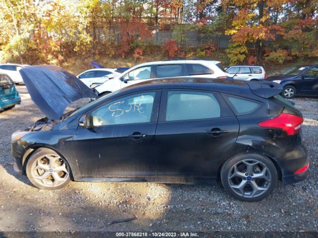1FADP3L94HL275931 Ford FOCUS ST