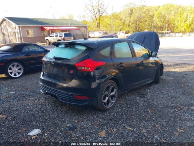 1FADP3L94HL275931 Ford FOCUS ST