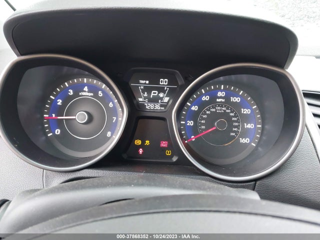 2015 HYUNDAI ELANTRA SE VIN: 5NPDH4AE5FH583124