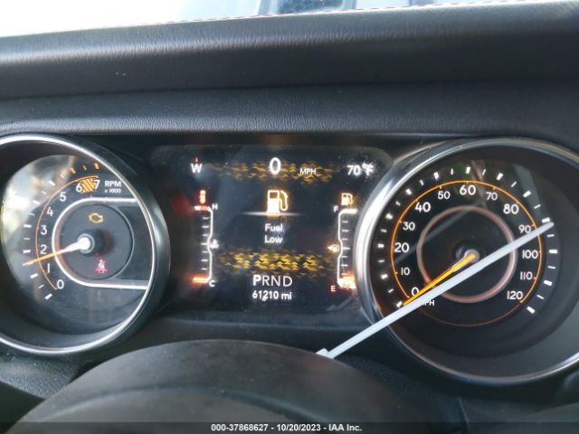 1C4HJXDN8JW295412 Jeep Wrangler Unlimited Sport S