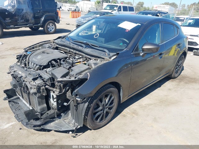 Mazda Mazda3 I Touring 2015 JM1BM1L79F1274456 Image 2