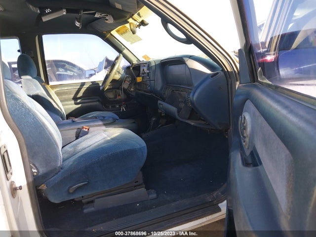 1998 CHEVROLET C/K 1500 VIN: 2GCEK19R9W1126622