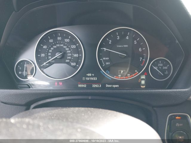 WBA8E5G55GNU21595 BMW 320i Xdrive