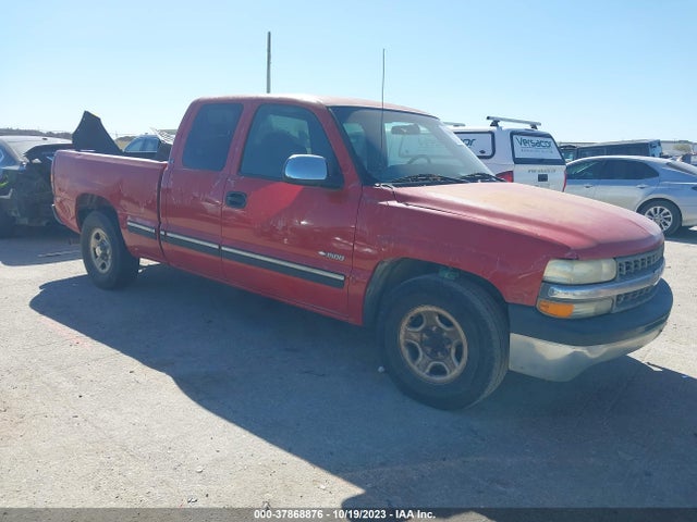 2001 CHEVROLET SILVERADO 1500 LS VIN: 2GCEC19T811234425