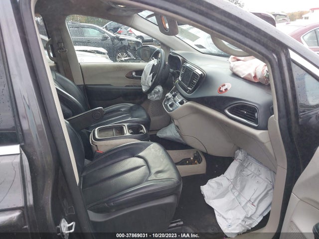 2C4RC1DG0LR265989 Chrysler Voyager Lxi