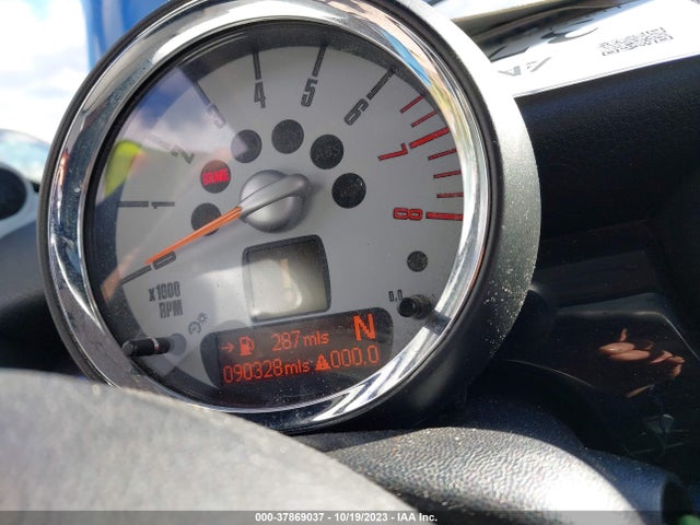 2008 MINI COOPER CLUBMAN WMWMM335X8TP87979 Photo 6