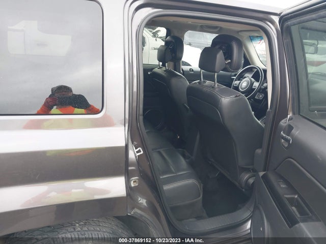 1C4NJPFA1GD582723 Jeep Patriot High Altitude Edition