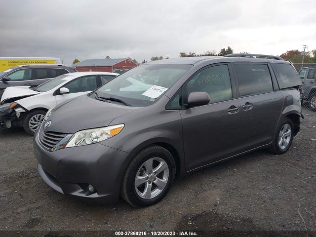 2015 TOYOTA SIENNA LE VIN: 5TDKK3DC5FS530110