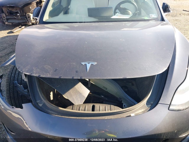 2018 TESLA MODEL 3 5YJ3E1EB6JF170591 Photo 9