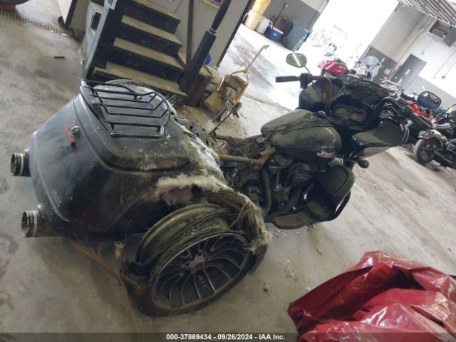 2023 HARLEY-DAVIDSON FLTRT 1HD1MFP18PB852586 Photo 3