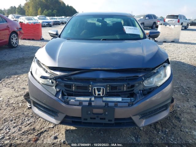 19XFC2F55HE203095 Honda Civic Sedan Lx
