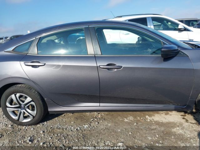 19XFC2F55HE203095 Honda Civic Sedan Lx
